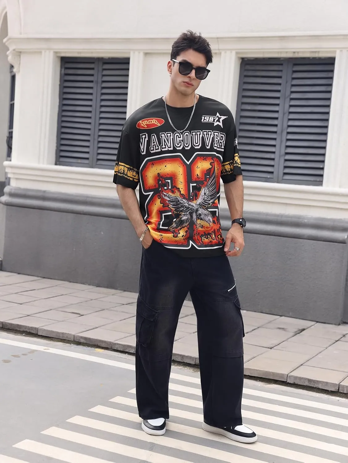 WDIRARA Men's Eagle Letter Graphic Street T Shirt Oversized Short Sleeve Crewneck Tee Top